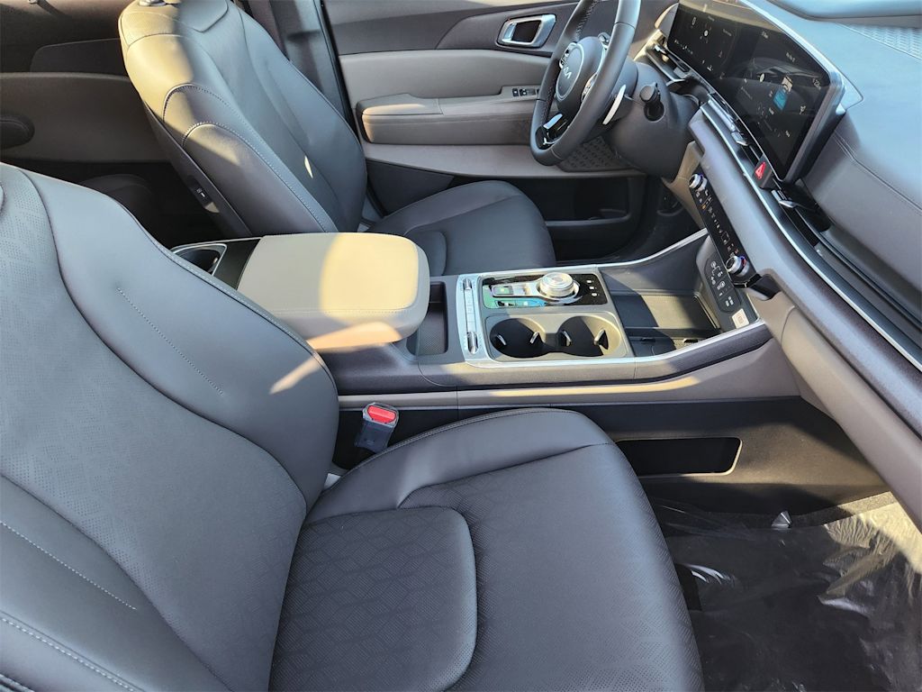 Thumbnail: 2026 Kia Carnival - 10