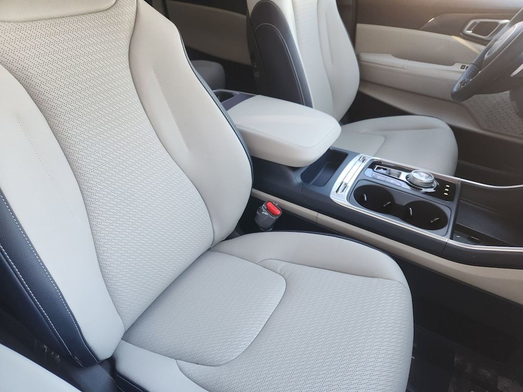 Thumbnail: 2026 Kia Carnival - 10