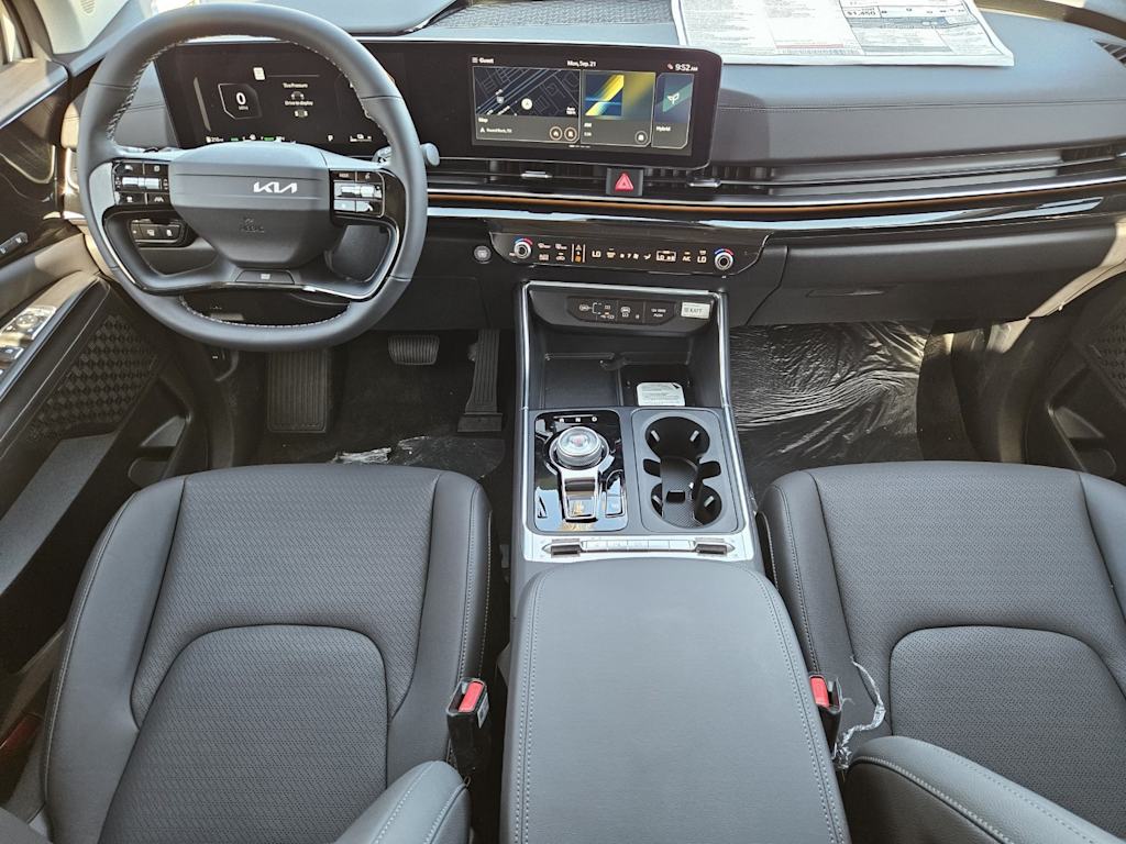 Thumbnail: 2027 Kia Carnival - 2