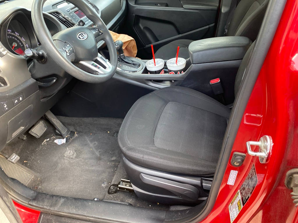 Thumbnail: 2012 Kia Sportage - 5