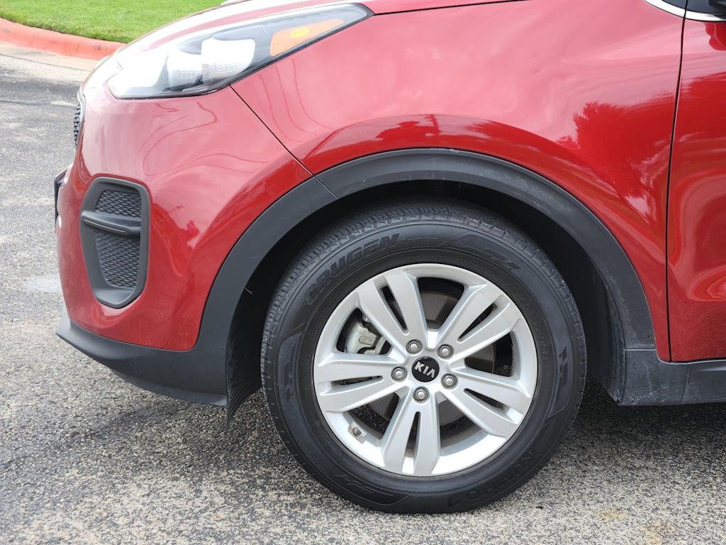 Thumbnail: 2019 Kia Sportage - 5