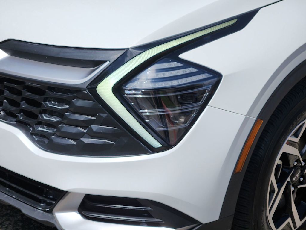 Thumbnail: 2025 Kia Sportage - 19