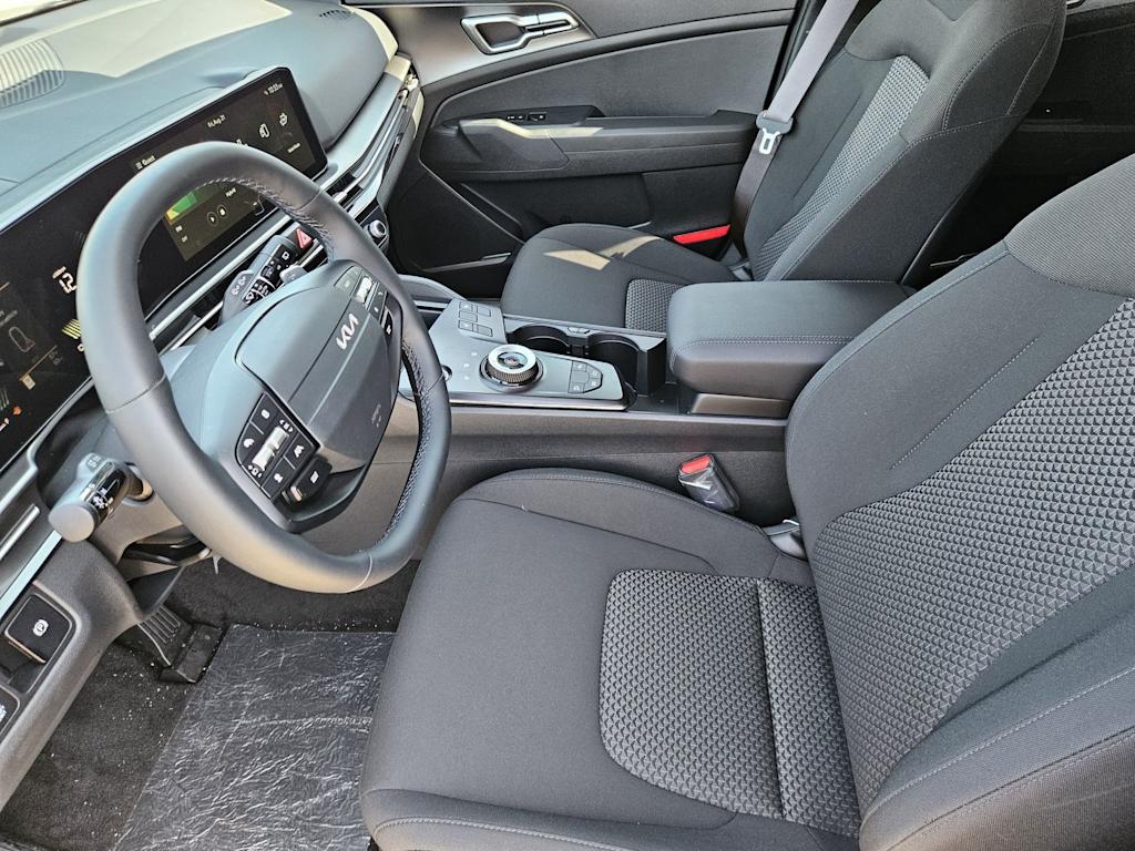 Thumbnail: 2026 Kia Sportage - 8