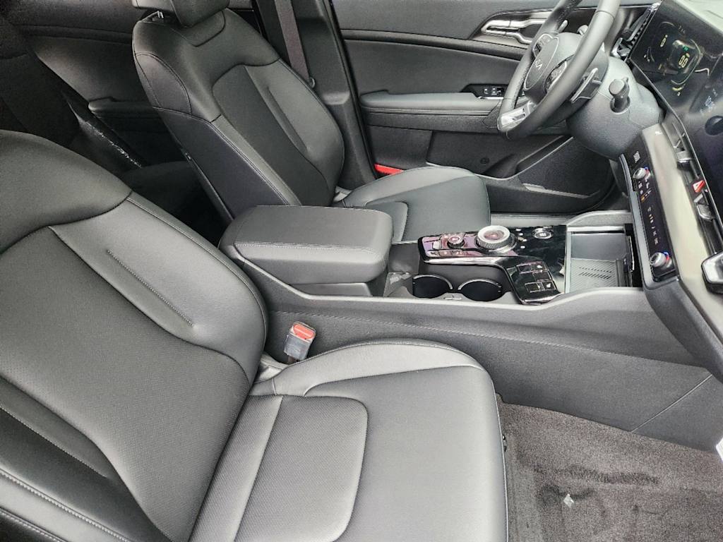 Thumbnail: 2025 Kia Sportage - 18