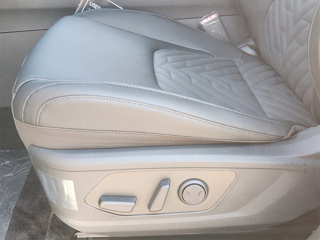 Thumbnail: 2026 Kia Sportage - 26