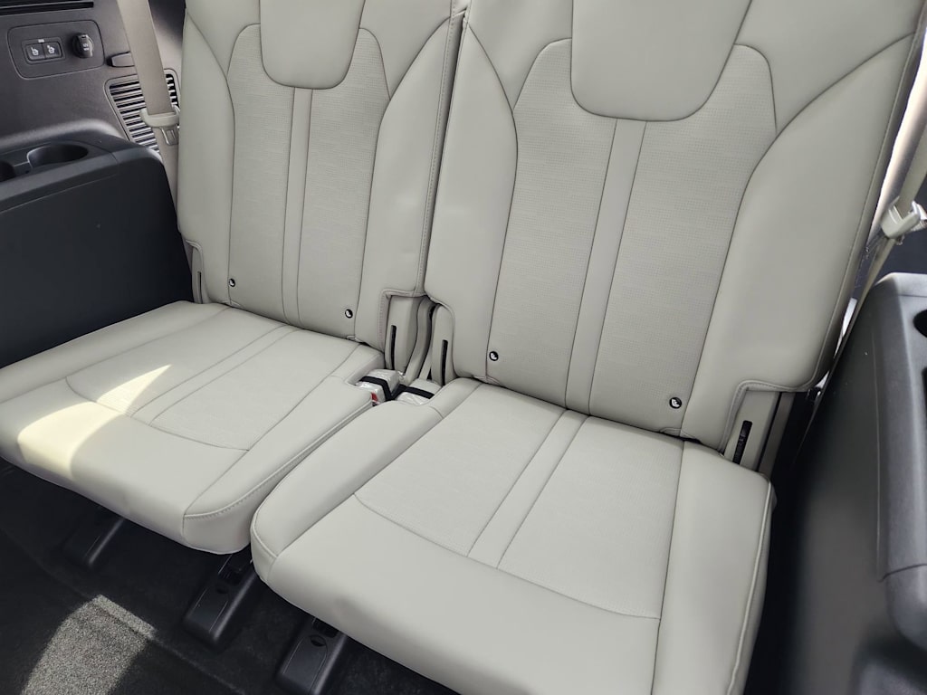 Thumbnail: 2026 Kia Sorento - 26