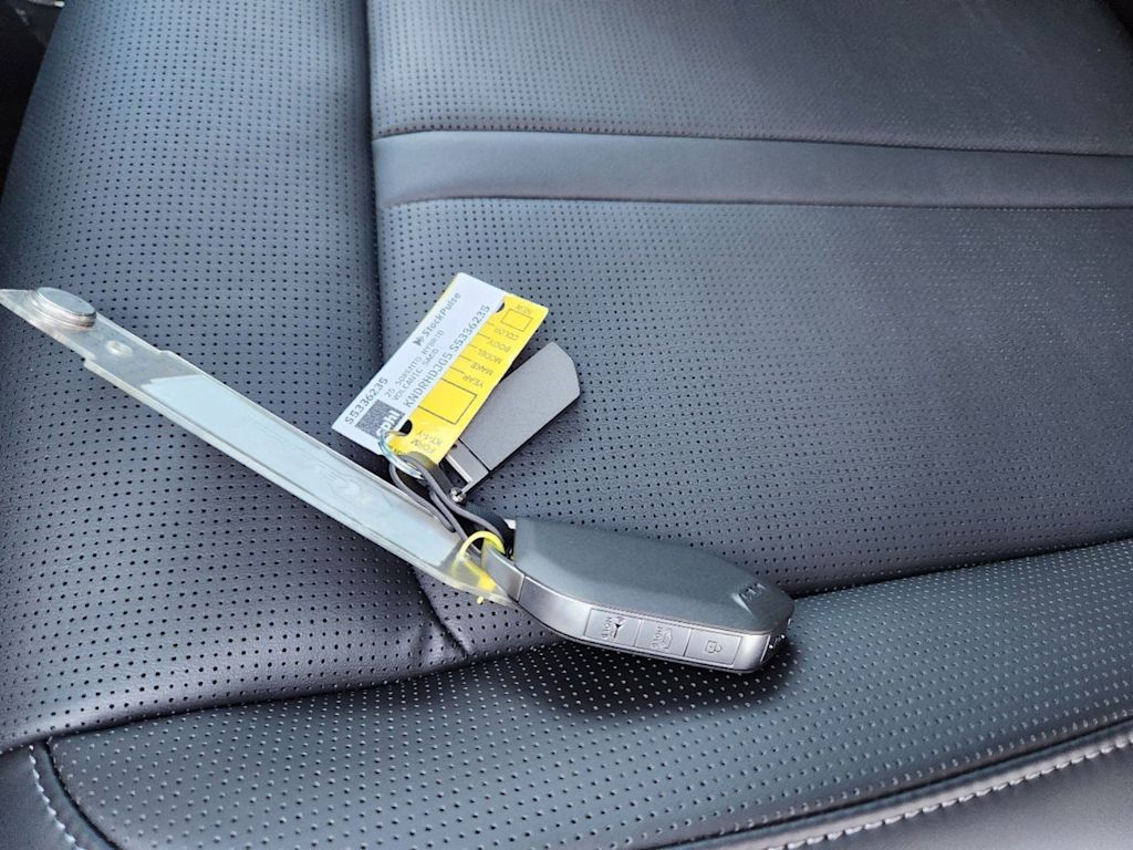 Thumbnail: 2026 Kia Sorento - 13