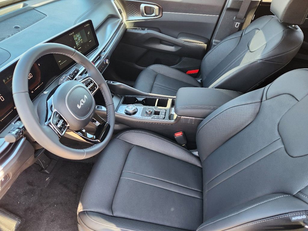 Thumbnail: 2025 Kia Sorento - 7