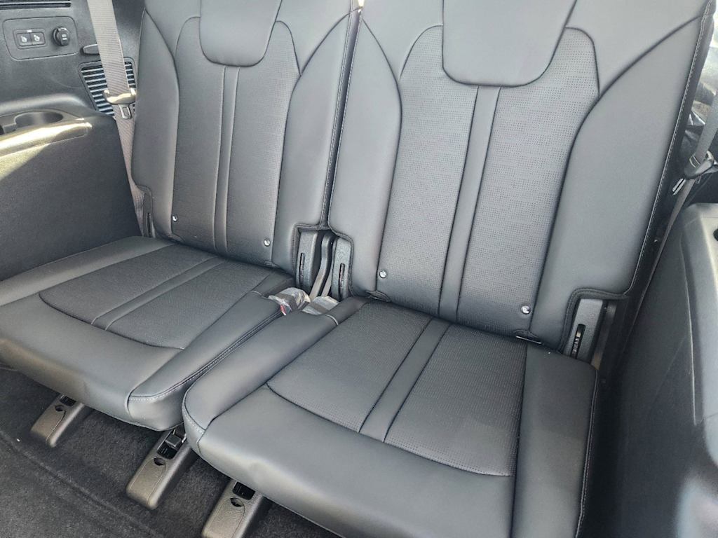 Thumbnail: 2025 Kia Sorento - 21