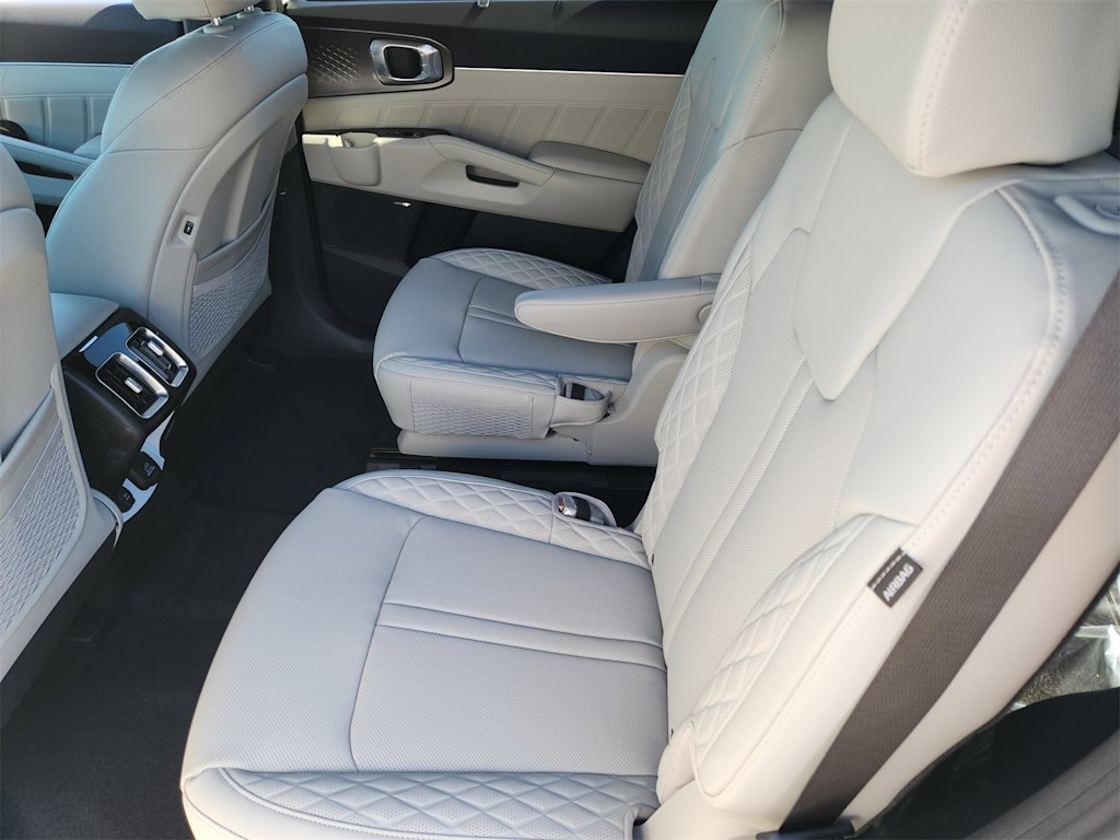 Thumbnail: 2026 Kia Sorento - 10