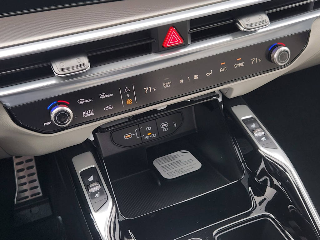 Thumbnail: 2026 Kia Sorento - 24