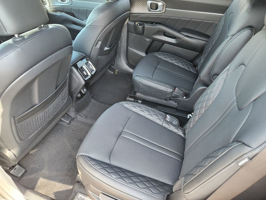Thumbnail: 2026 Kia Sorento - 11