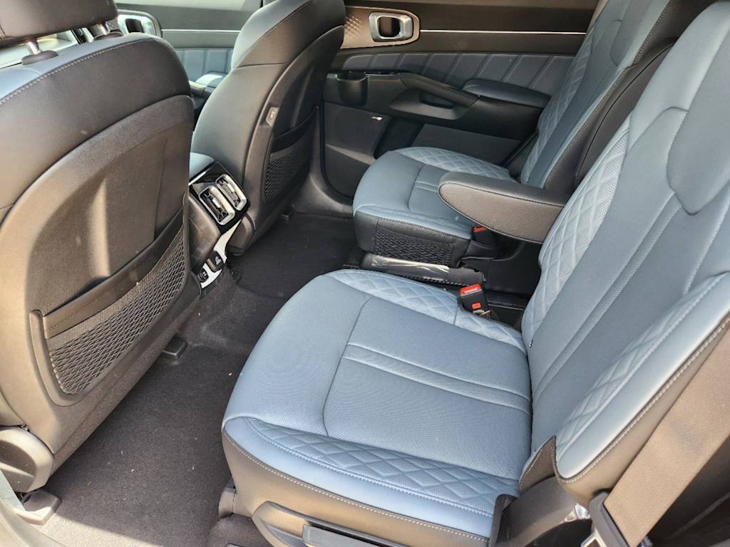 Thumbnail: 2025 Kia Sorento - 10