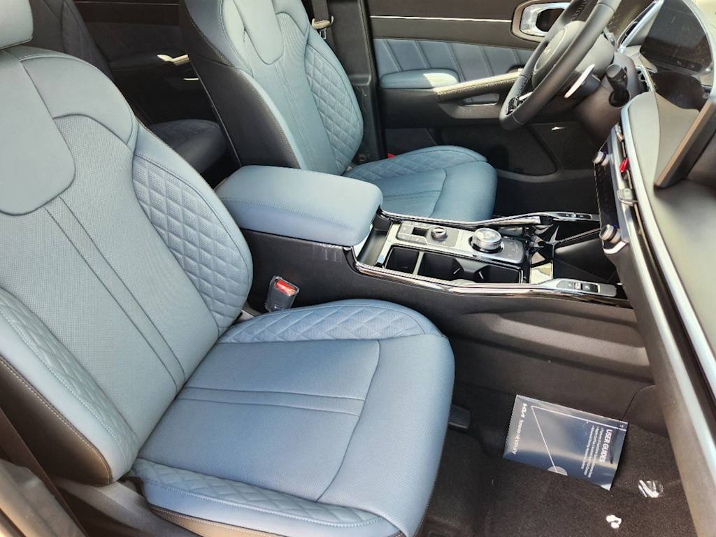 Thumbnail: 2025 Kia Sorento - 18