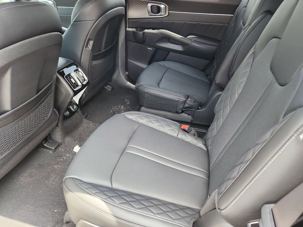 Thumbnail: 2026 Kia Sorento - 10
