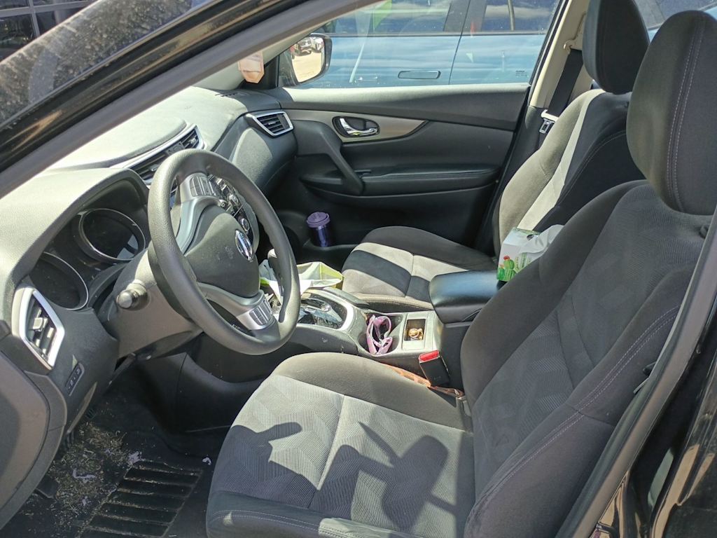 Thumbnail: 2015 Nissan Rogue - 6