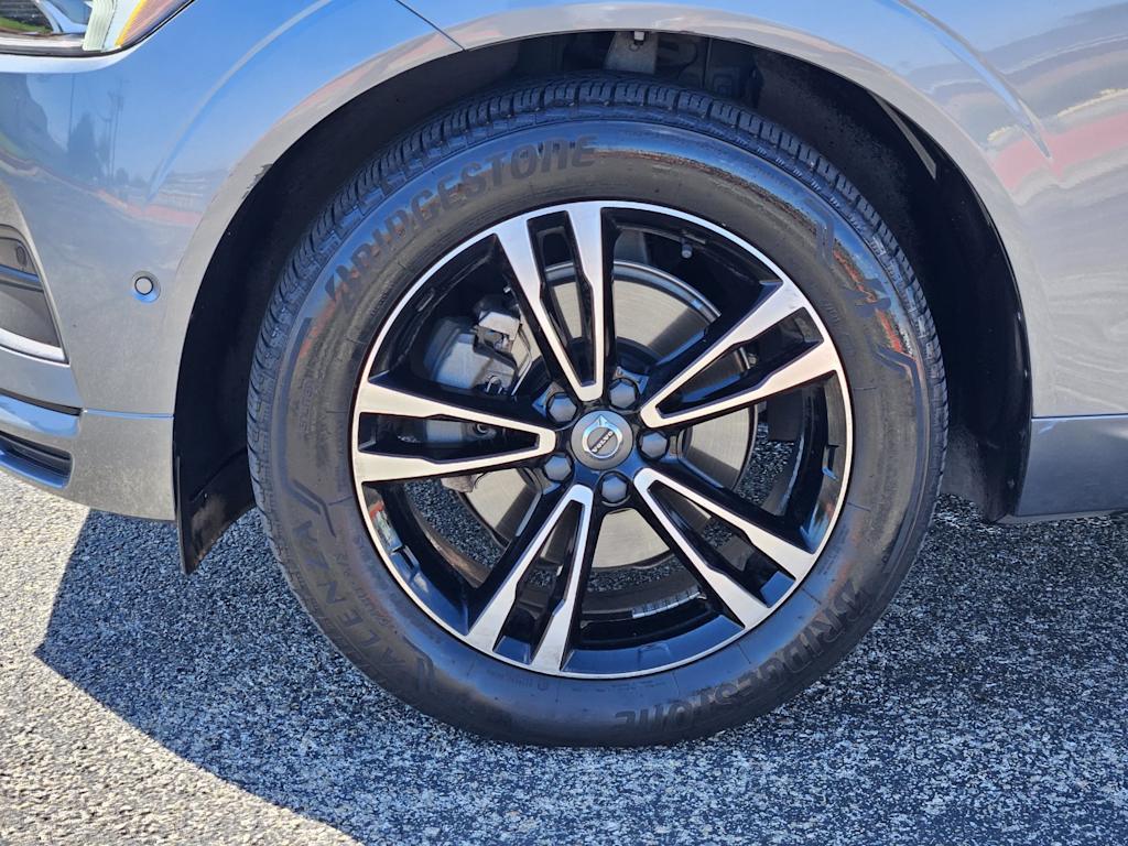 Thumbnail: 2018 Volvo XC60 - 19