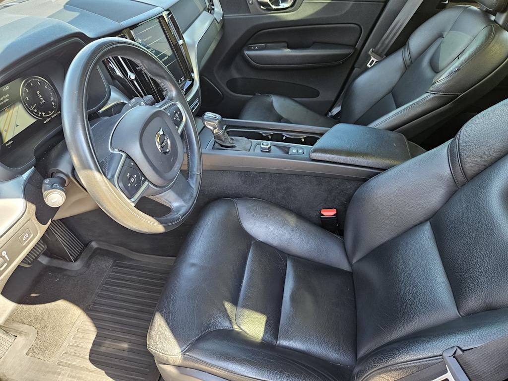 Thumbnail: 2018 Volvo XC60 - 8