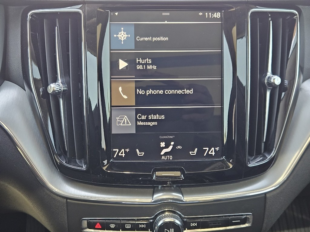 Thumbnail: 2018 Volvo XC60 - 11