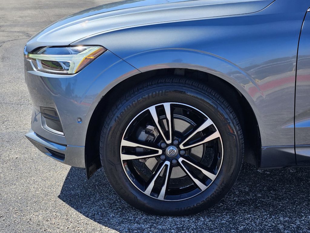 Thumbnail: 2018 Volvo XC60 - 5