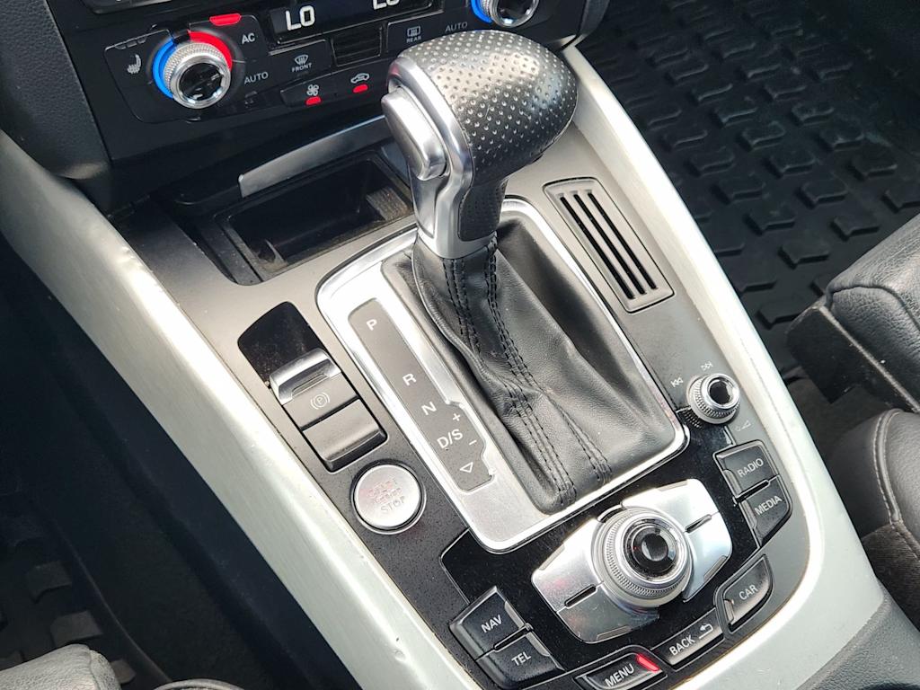 Thumbnail: 2013 Audi Q5 - 13