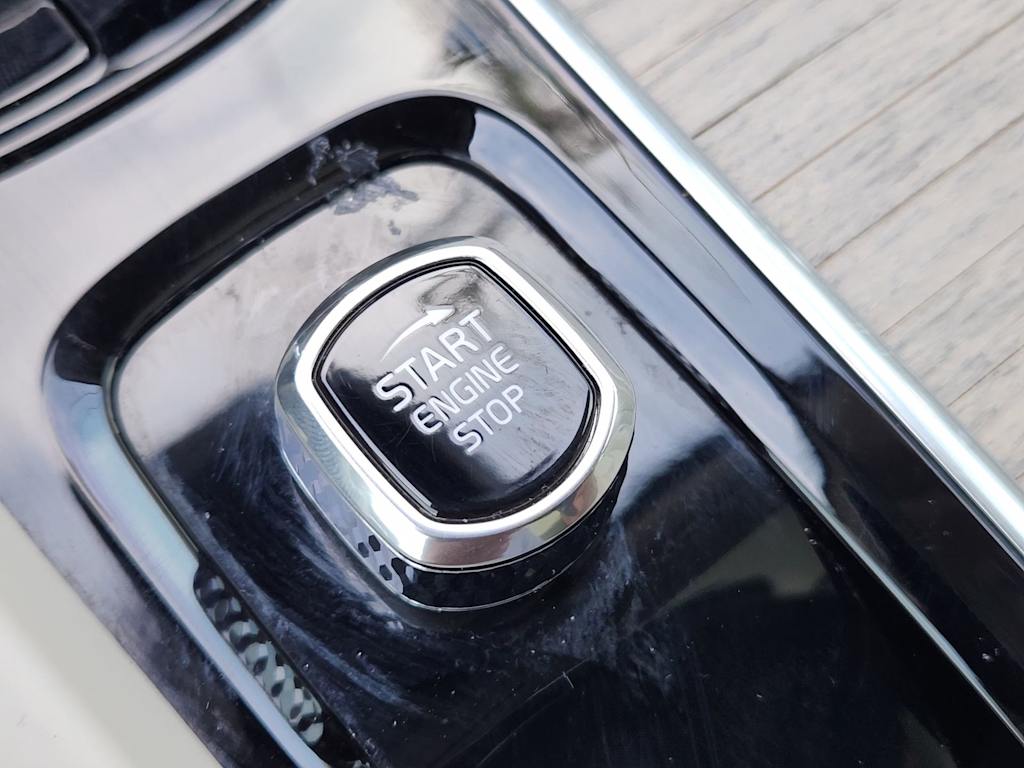 Thumbnail: 2023 Volvo XC60 - 26