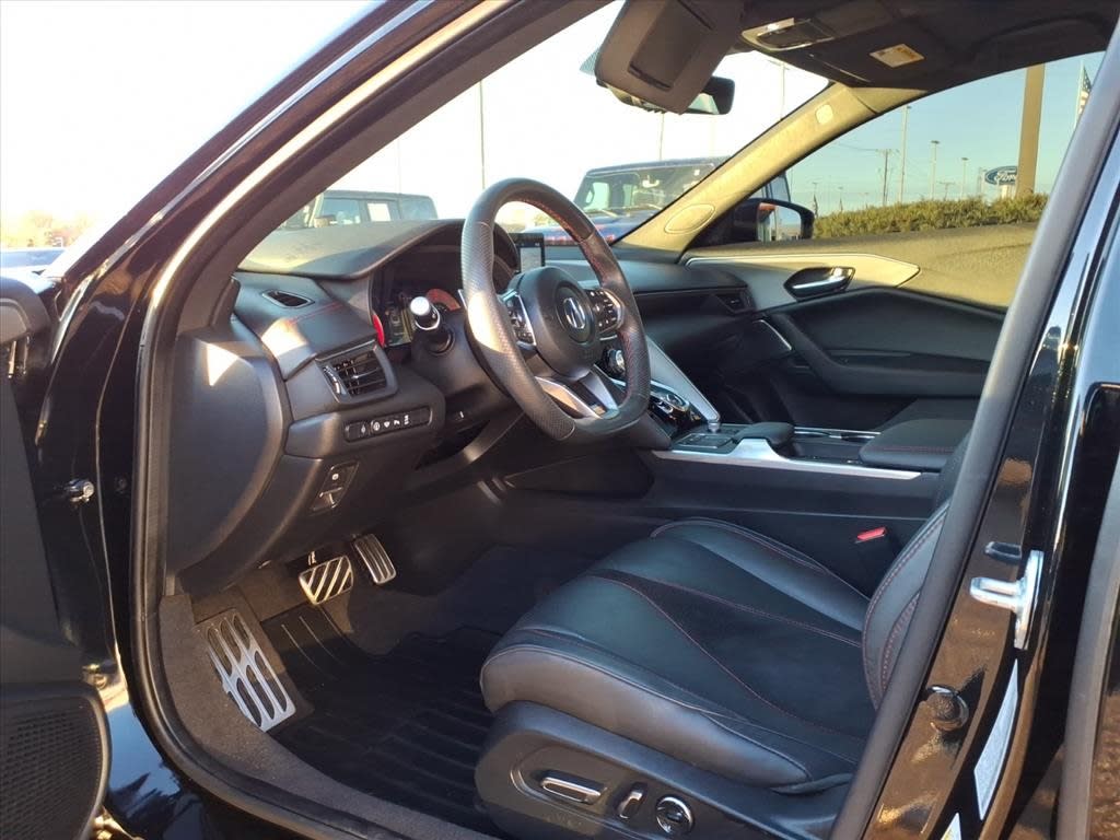 Thumbnail: 2023 Acura TLX - 10