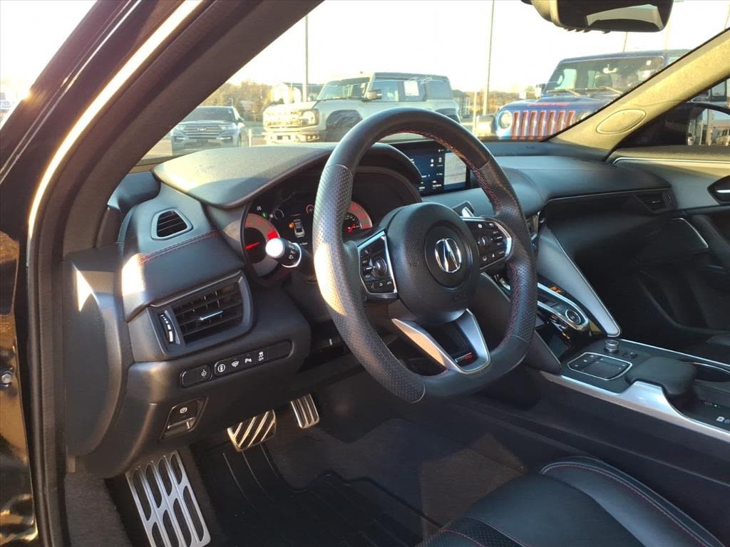 Thumbnail: 2023 Acura TLX - 6