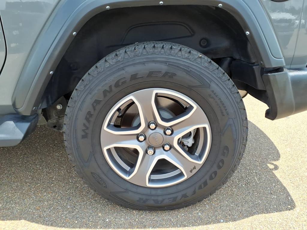 Thumbnail: 2023 Jeep Wrangler - 6