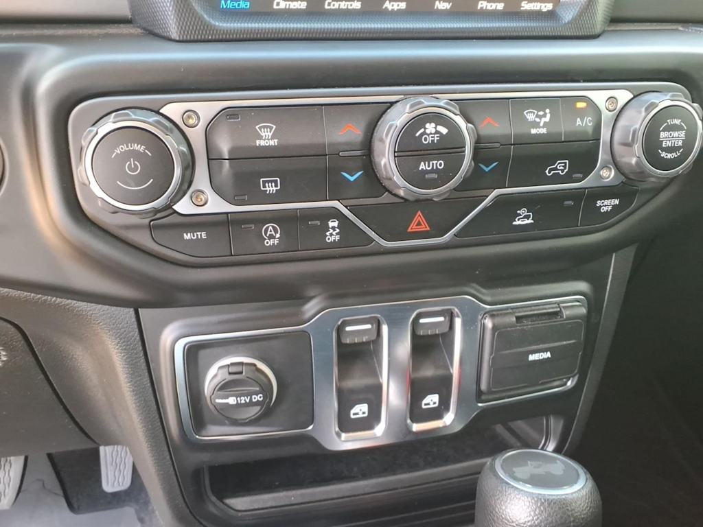 Thumbnail: 2023 Jeep Wrangler - 25