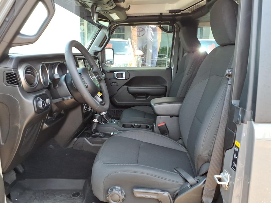 Thumbnail: 2023 Jeep Wrangler - 8