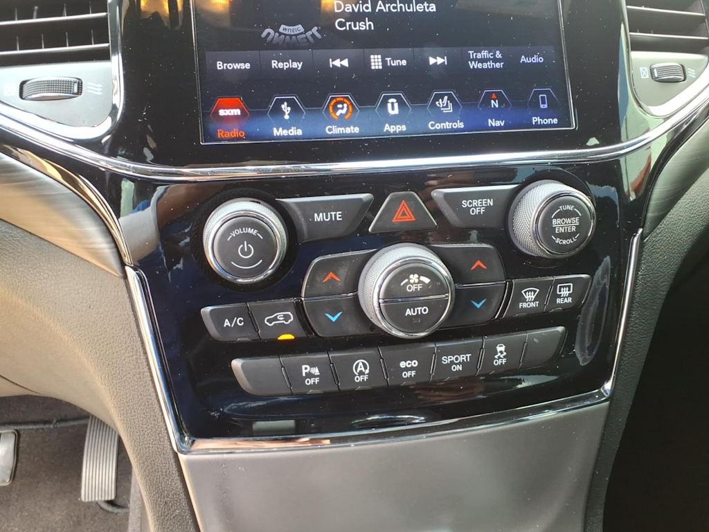Thumbnail: 2019 Jeep Grand Cherokee - 24