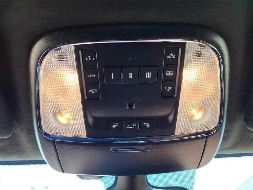 Thumbnail: 2021 Jeep Grand Cherokee - 26