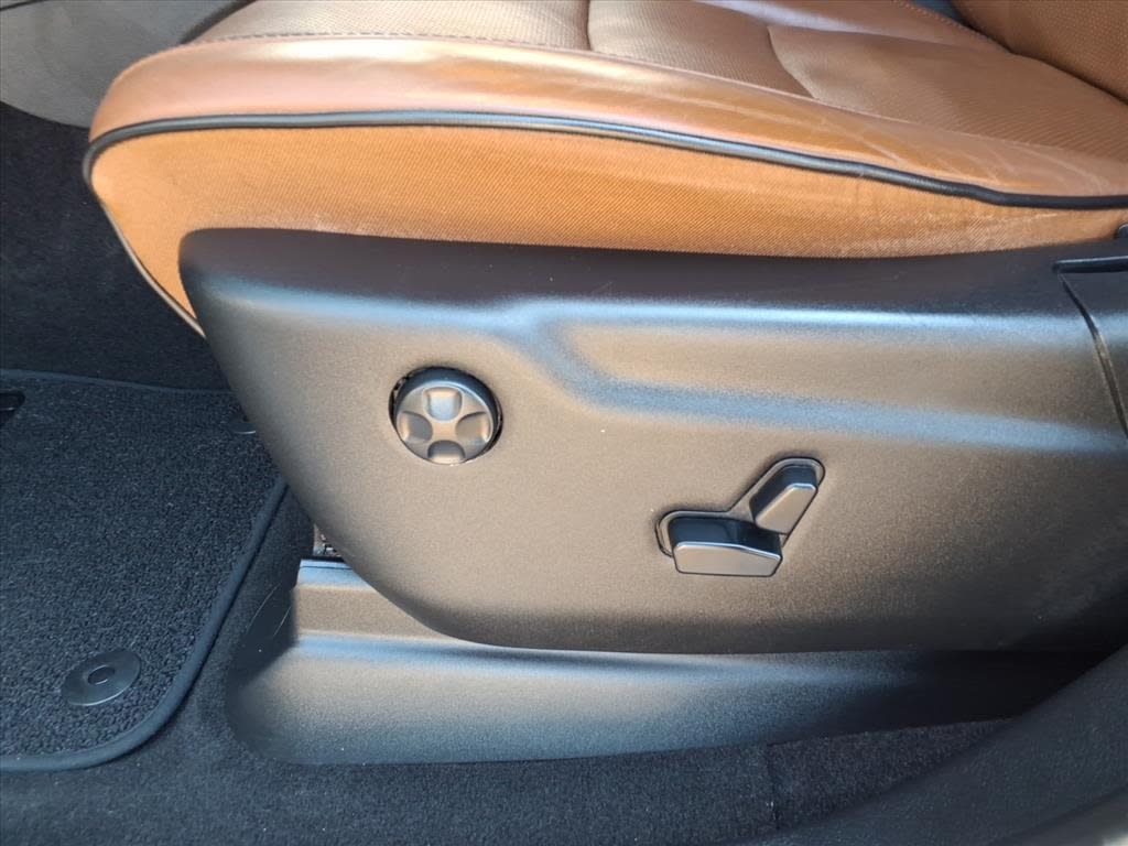 Thumbnail: 2021 Jeep Grand Cherokee - 18