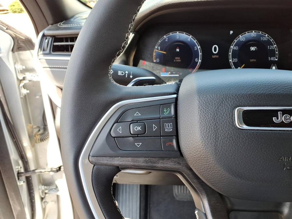 Thumbnail: 2025 Jeep Grand Cherokee - 21