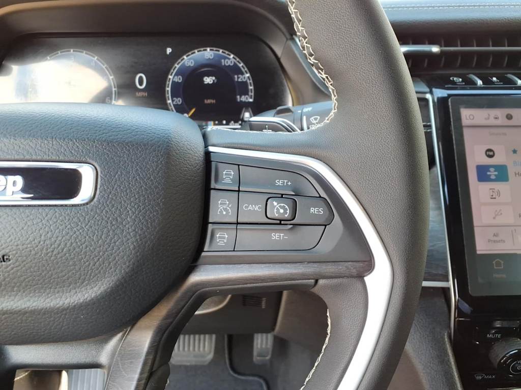 Thumbnail: 2025 Jeep Grand Cherokee - 22