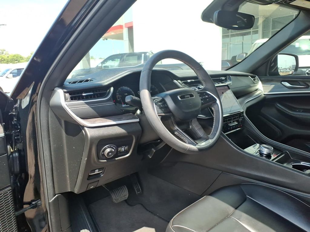 Thumbnail: 2024 Jeep Grand Cherokee - 6