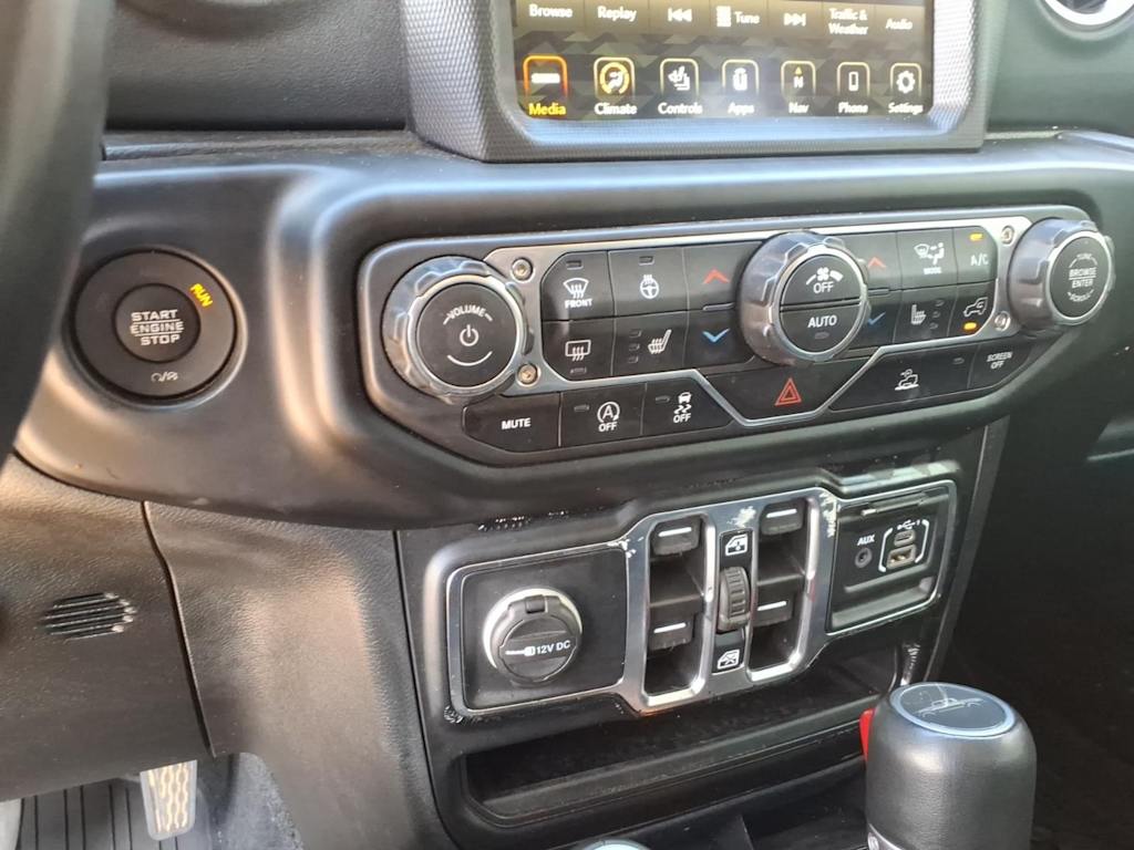 Thumbnail: 2022 Jeep Gladiator - 23