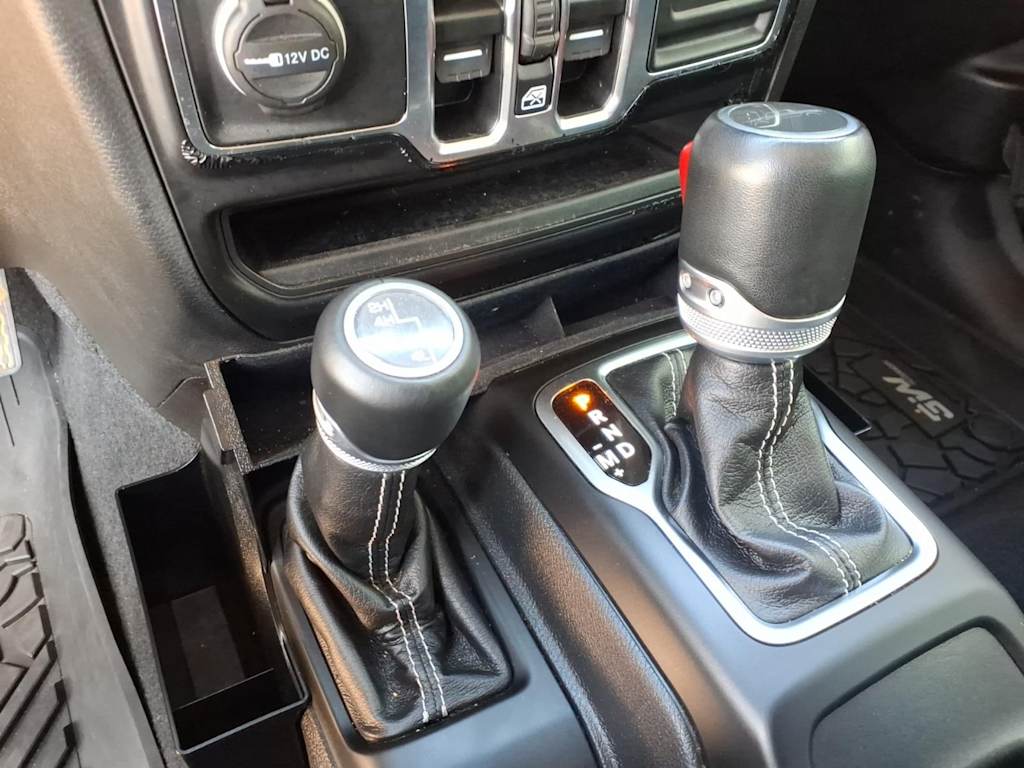 Thumbnail: 2022 Jeep Gladiator - 11