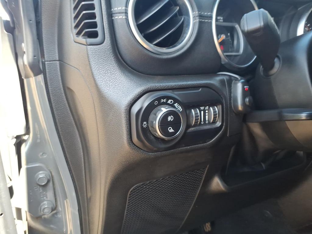 Thumbnail: 2022 Jeep Gladiator - 19