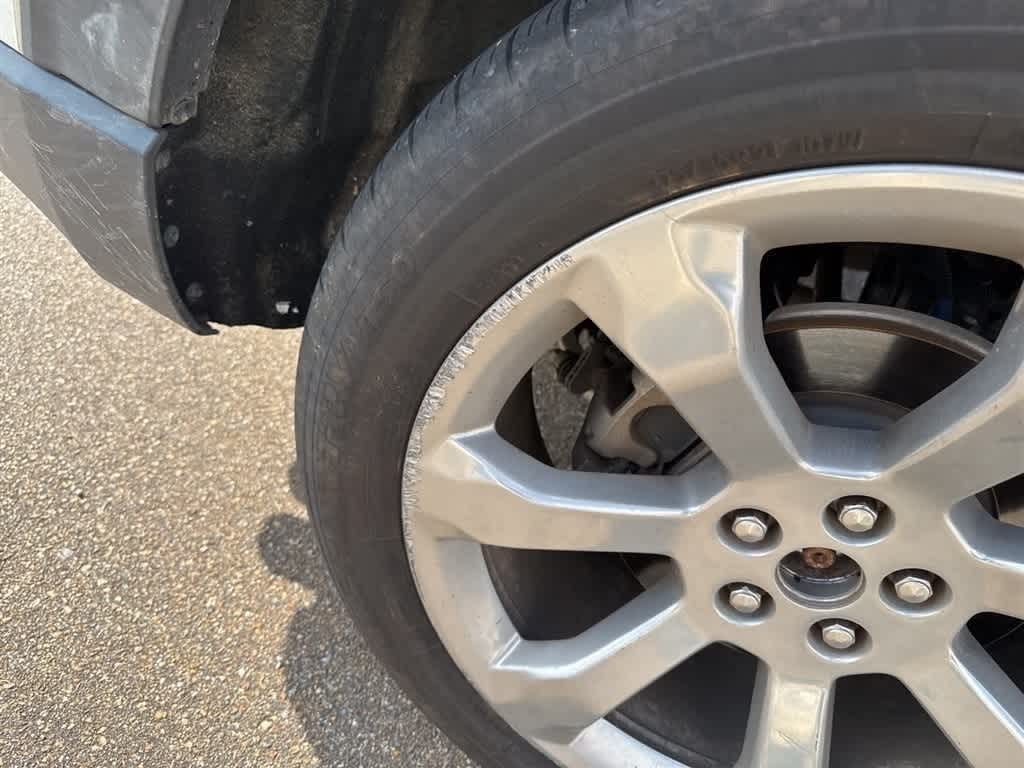 Thumbnail: 2020 Ford Explorer - 6