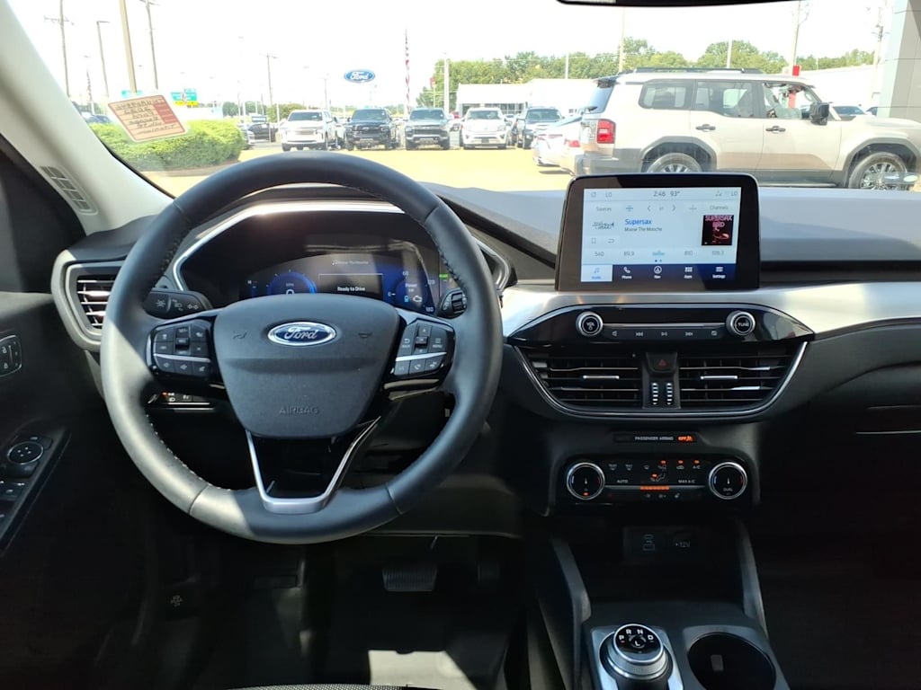 Thumbnail: 2022 Ford Escape - 2
