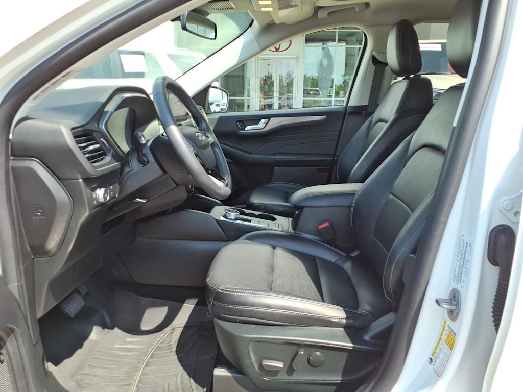 Thumbnail: 2022 Ford Escape - 7