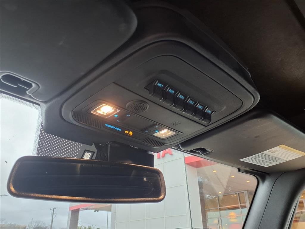 Thumbnail: 2023 Ford Bronco - 24