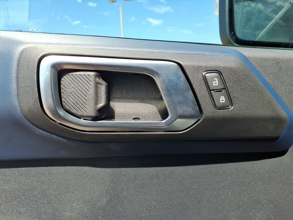 Thumbnail: 2023 Ford Bronco - 18