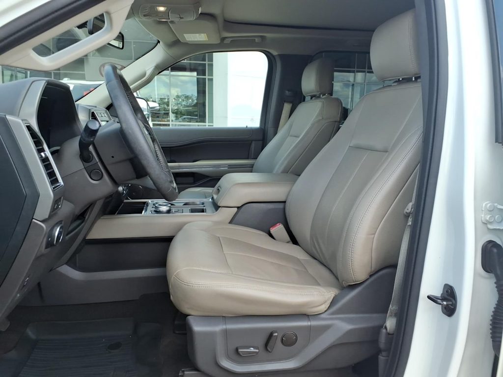 Thumbnail: 2020 Ford Expedition - 8
