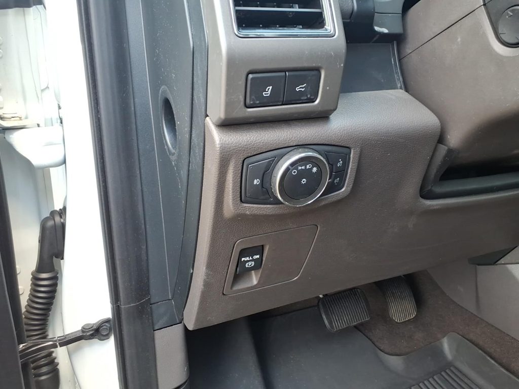 Thumbnail: 2020 Ford Expedition - 19
