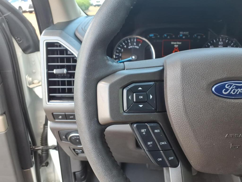 Thumbnail: 2020 Ford Expedition - 20