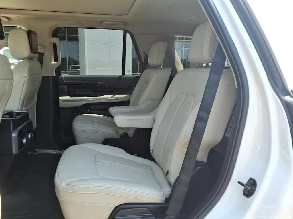 Thumbnail: 2019 Ford Expedition - 28