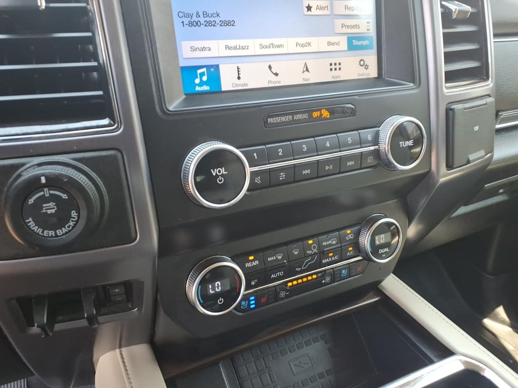 Thumbnail: 2019 Ford Expedition - 23